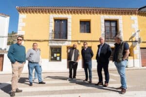 Vega visita en Romanones, Irueste y Yélamos de Abajo inversiones que suman casi 1,7 millones de euros