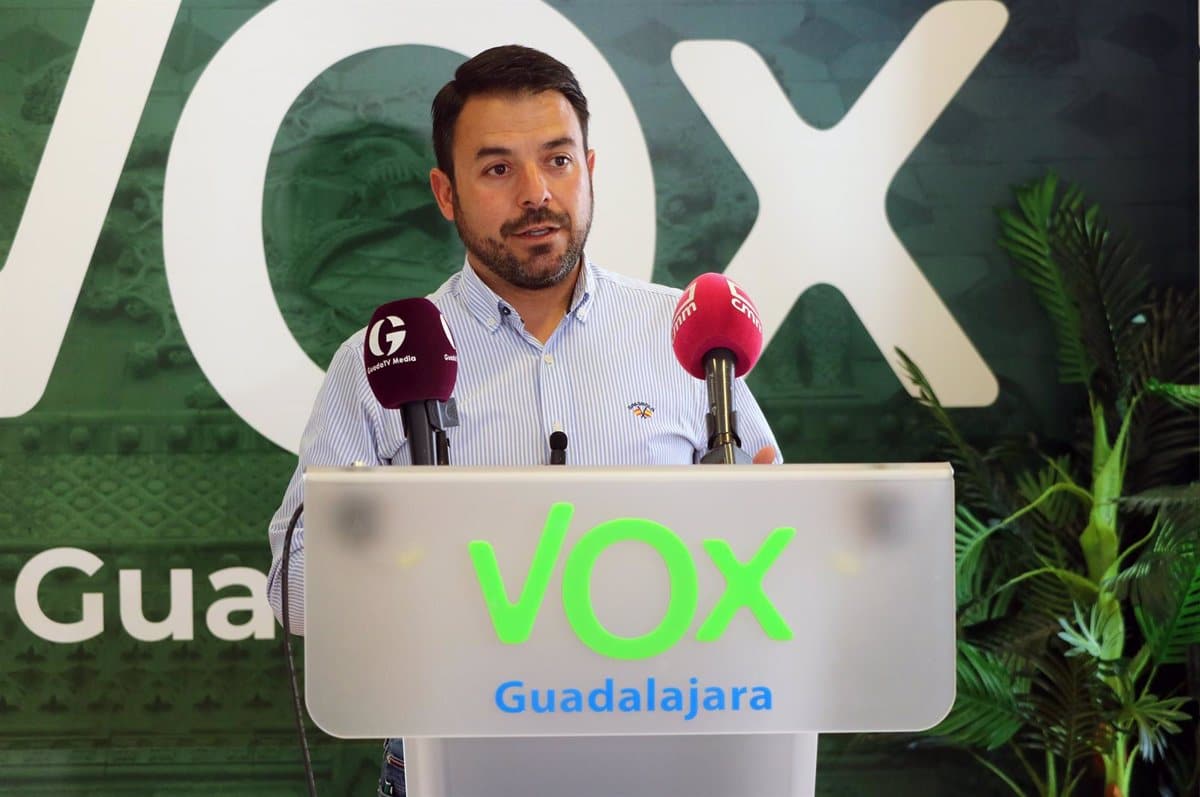 Vox acusa a la CHT de "negligencia ambiental" por la muerte de peces en el cierre del canal Entrepeñas-Buendía