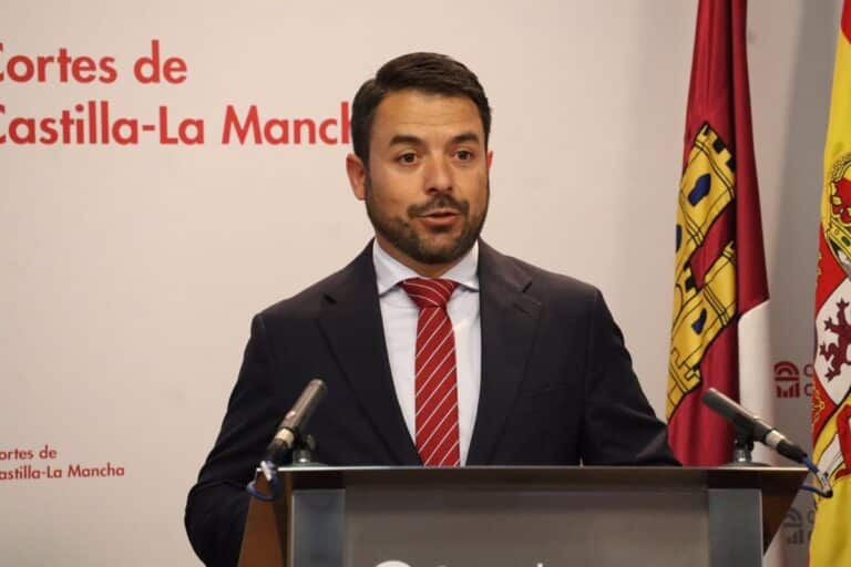 Vox exige la comparecencia de Page y Núñez en las Cortes para explicar "el pacto de aumento de diputados"