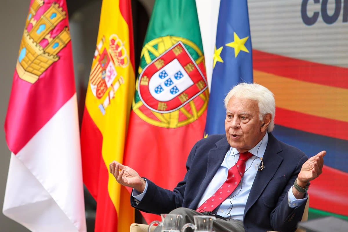Felipe González cree que UE debe hacerse cargo de sí misma ante geopolítica actual: "Si no, lo pasaremos muy mal"