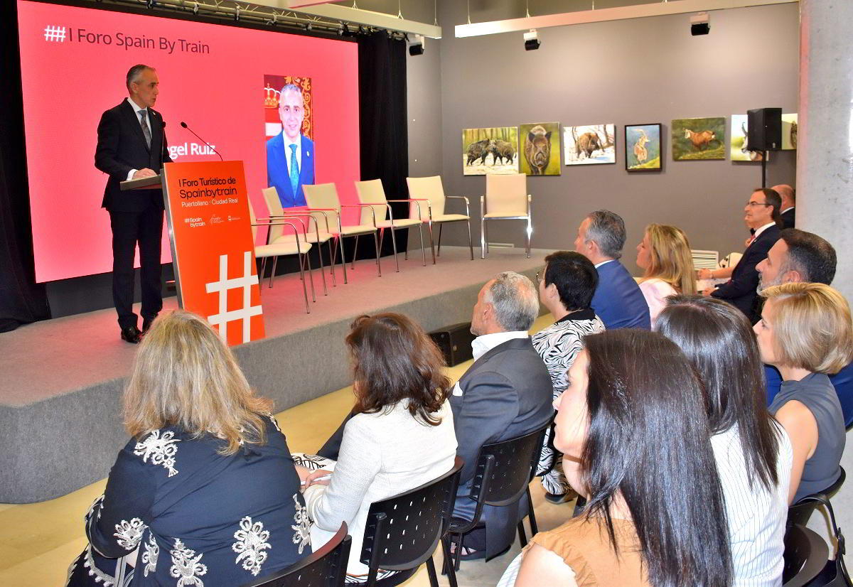 El Futuro Turístico de Ciudades Conectadas por Alta Velocidad: Un Enfoque en el I Foro 'Spain by Train' en Puertollano 6 El Futuro Turístico de Ciudades Conectadas por Alta Velocidad: Un Enfoque en el I Foro 'Spain by Train' en Puertollano 6