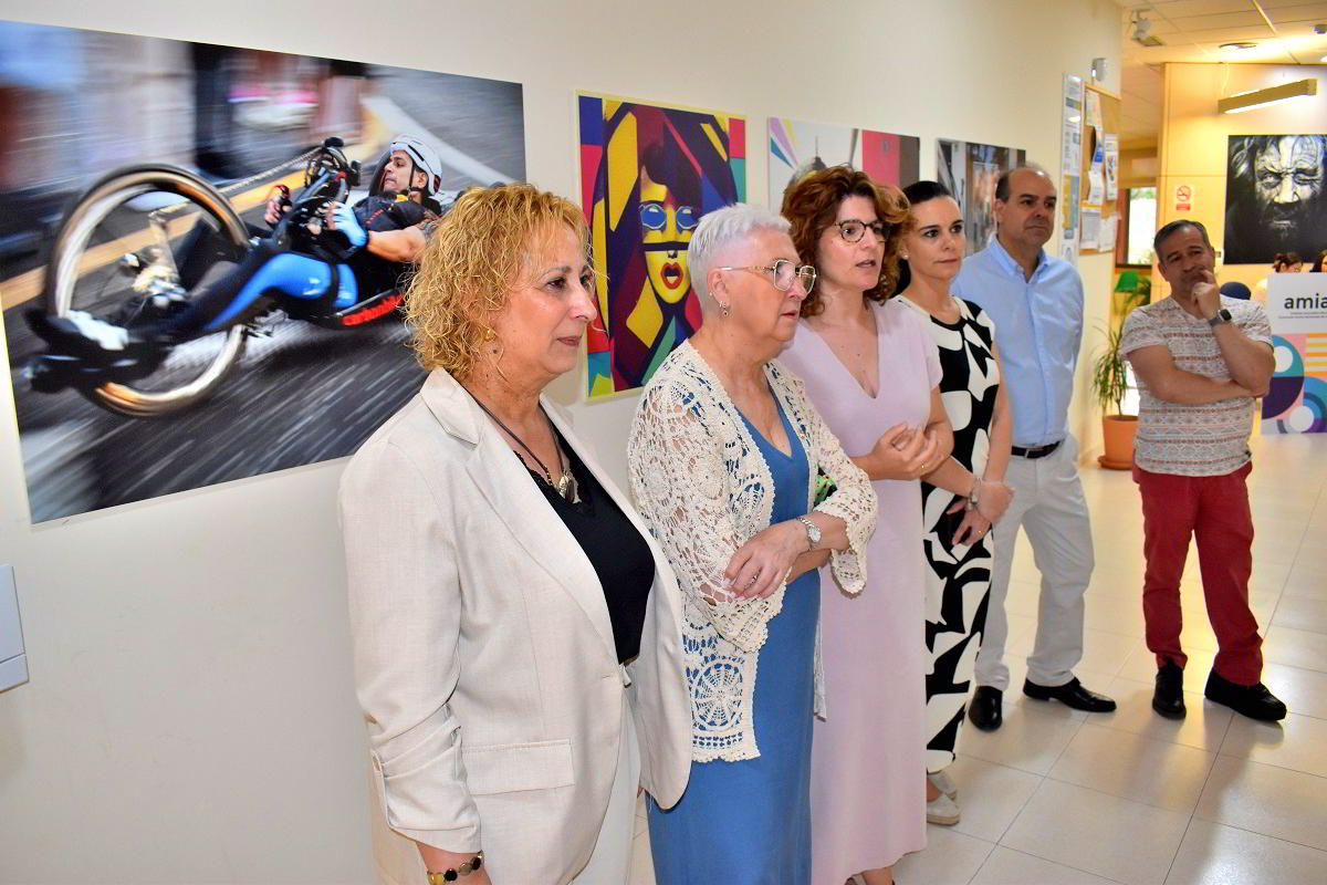 Explorando la Sensibilidad Sin Fronteras: Exhibición Innovadora en el Centro Amiab 2 Explorando la Sensibilidad Sin Fronteras: Exhibición Innovadora en el Centro Amiab 2