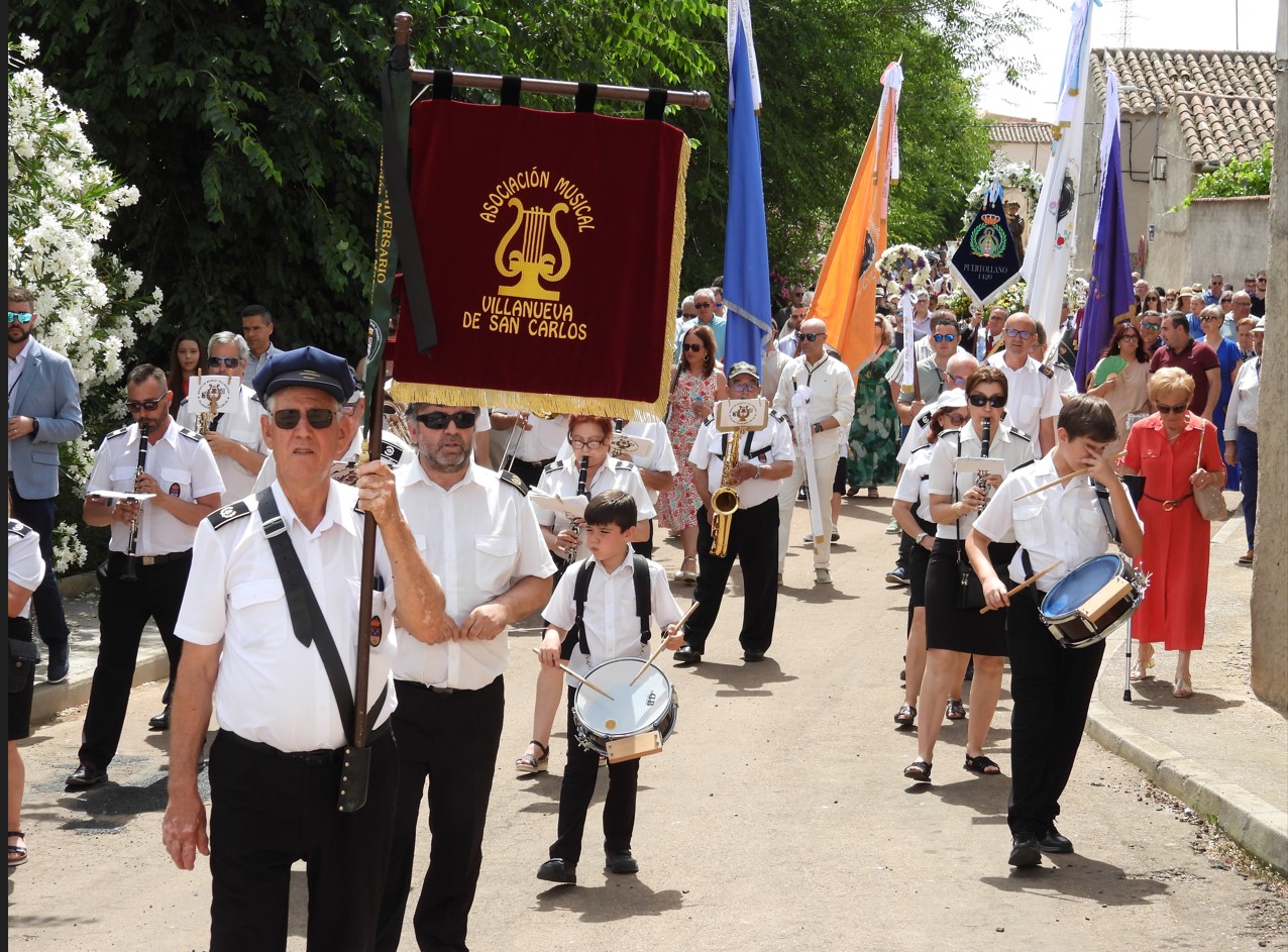 Fiestas de San Antonio: El Villar de Puertollano en Celebración 1