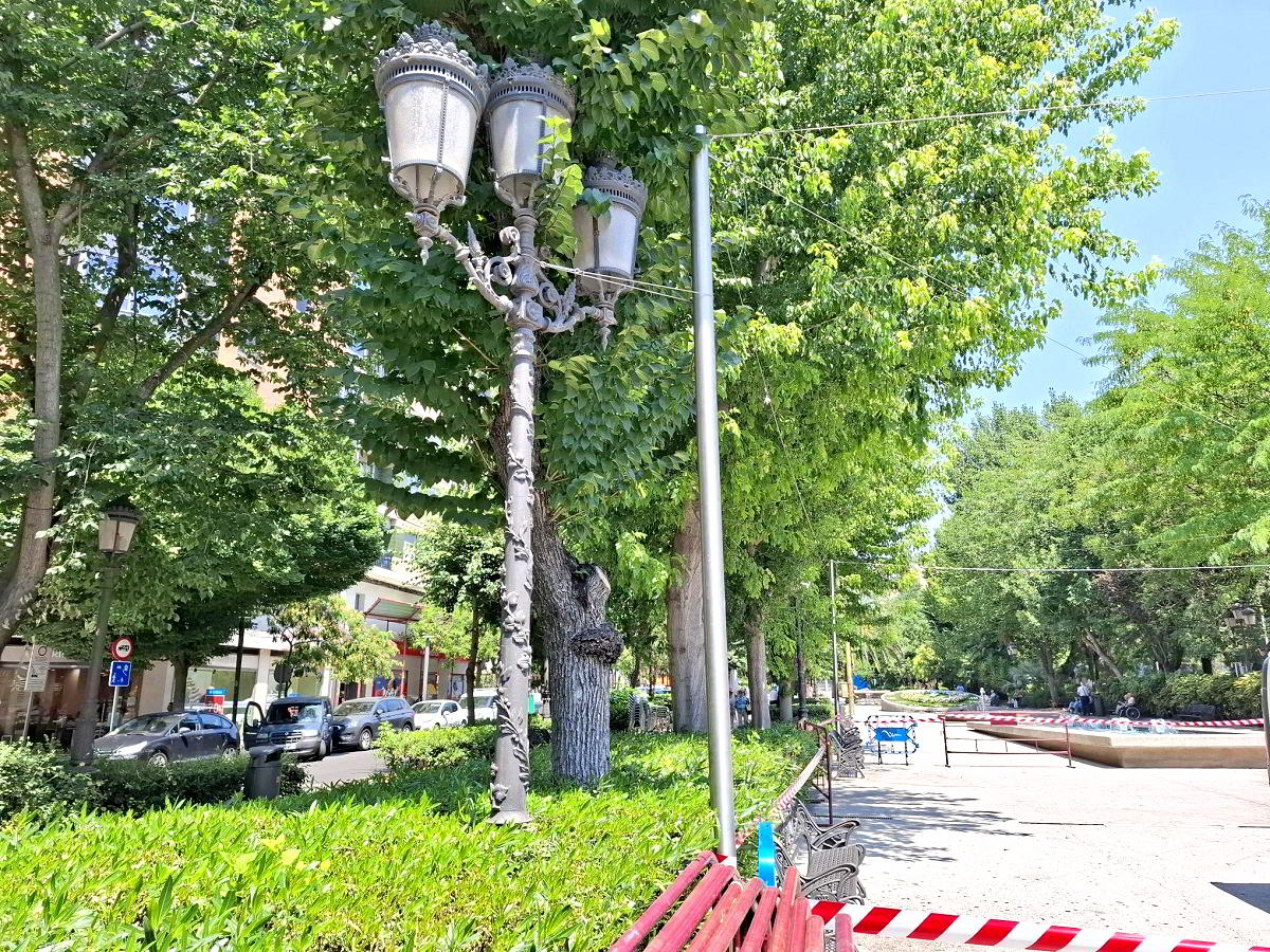 Nueva Ola de Frescura en el Paseo de San Gregorio con la Instalación de Nebulizadores 2 Nueva Ola de Frescura en el Paseo de San Gregorio con la Instalación de Nebulizadores 2