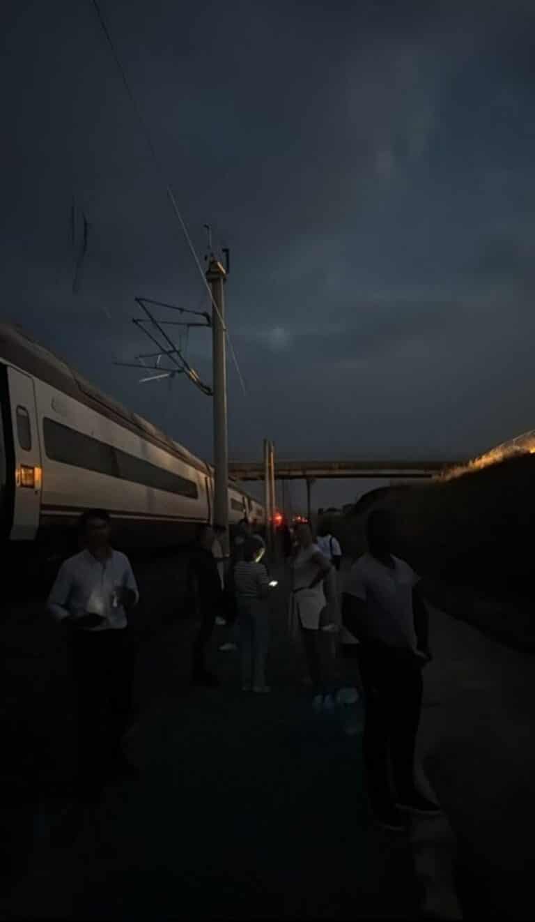 Agentes de Geacam en C-LM prestan apoyo y avituallamiento a los afectados por la avería en el AVE Sevilla-Madrid