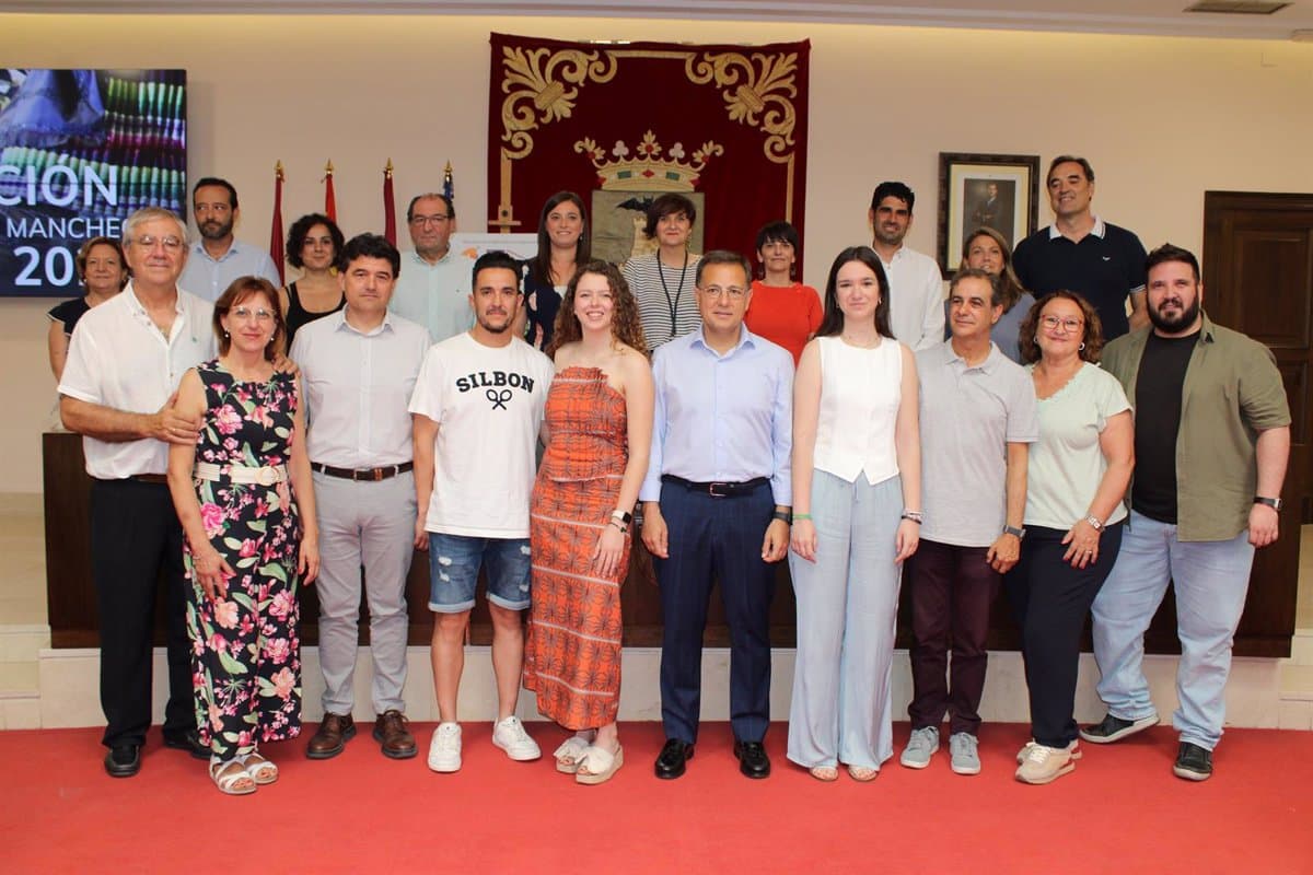 Albacete elige las tres nuevas parejas de Manchegos de la Feria para 2025