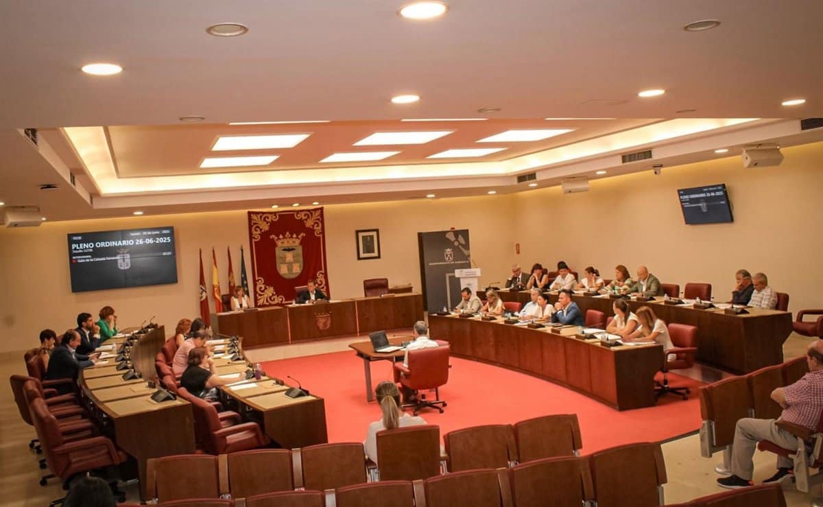 PP, PSOE y Unidas Podemos se alían en Albacete para arropar al colectivo LGTBI, a favor de "la diversidad y la dignidad"