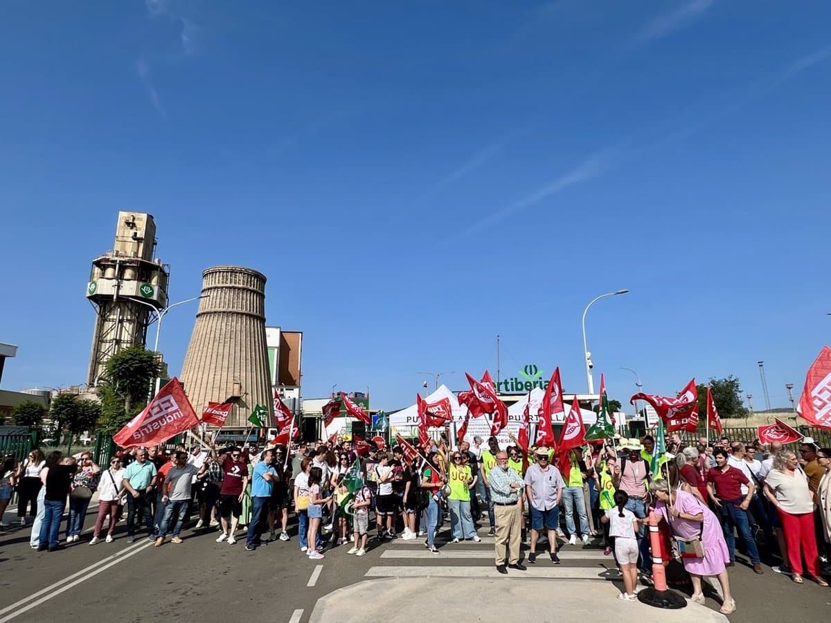 El 90% de la plantilla de Puertollano secunda la huelga en Fertiberia contra el ERE "injustificado", según sindicatos