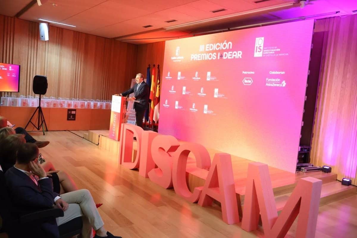 El Gobierno de C-LM propondrá en otoño la creación de la categoría estatutaria de personal investigador