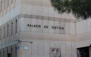 Fiscalía pide 8 años de cárcel para 2 acusados por tráfico de drogas en Albacete que portaban un kilo de cocaína