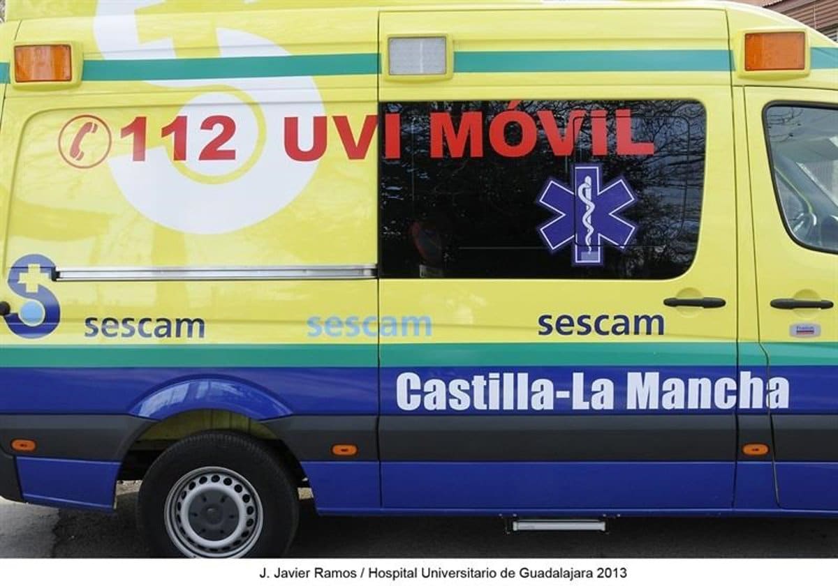 Herido un trabajador tras caerle desde una altura de 9 metros un palé de vídrio en Guadalajara