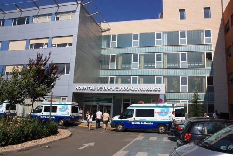 Hospitalizados dos trabajadores tras sufrir un aplastamiento en El Toboso