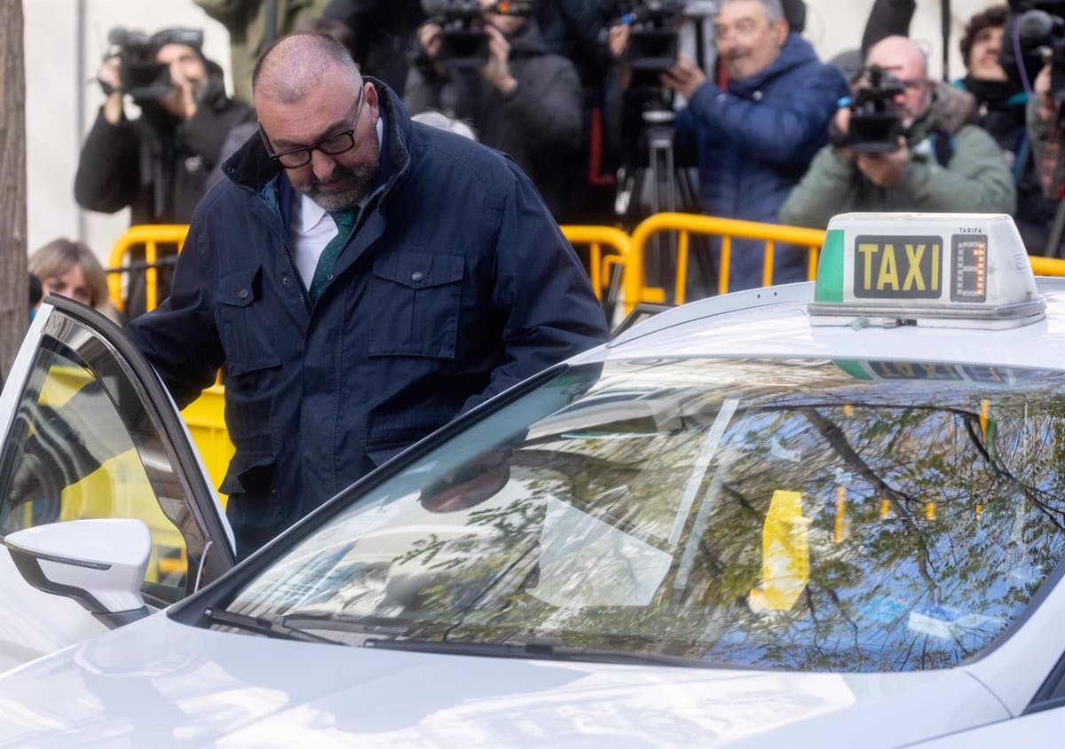 Koldo amenazó a Cerdán ante su desconfianza: "Me han ofrecido ser director de seguridad del aeropuerto de Ciudad Real"