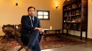 La Feria del Libro Histórico y los Premios de Literatura y Pintura de Puy du Fou repetirán edición tras su éxito de 2025