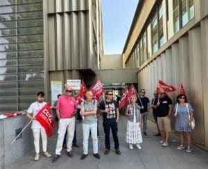 Los funcionarios de Extranjería piden más personal para evitar el colapso tras la entrada en vigor del nuevo reglamento
