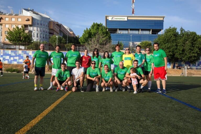 Periodistas de Gabinete se rebelan contra Políticos y ganan el torneo preCorpus de Europa Press a beneficio de Ademto