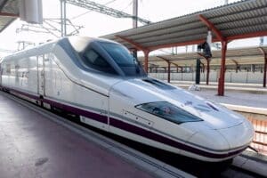 Restablecido al completo el servicio de trenes desde la estación de Chamartín