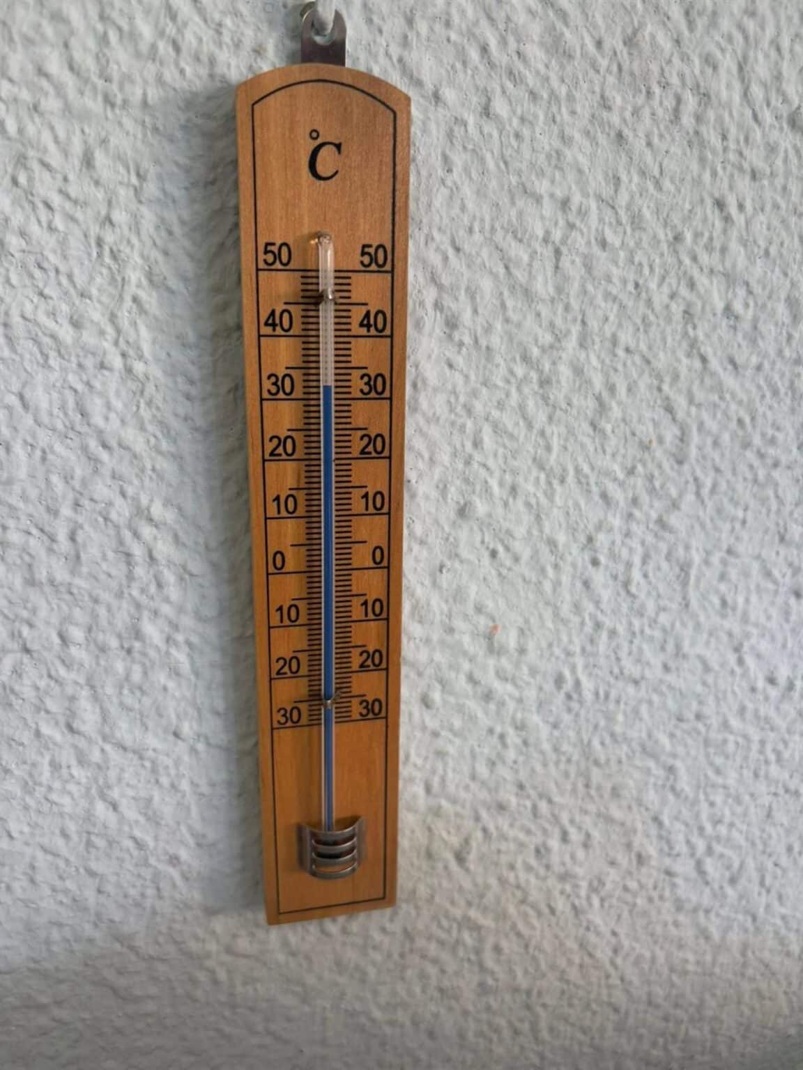 STE-CLM denuncia el "calor extremo" de las oposiciones docentes en la región: "Opositores y tribunales a la brasa"
