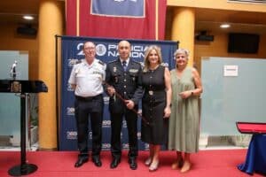 Tolón afirma sentir "orgullo" de que el PSOE haya reaccionado enseguida "echando a los presuntos corruptos"