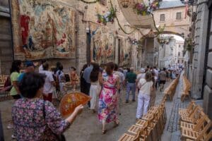 Tolón espera que toledanos y visitantes disfruten del Corpus, "un día lleno de sentimientos"