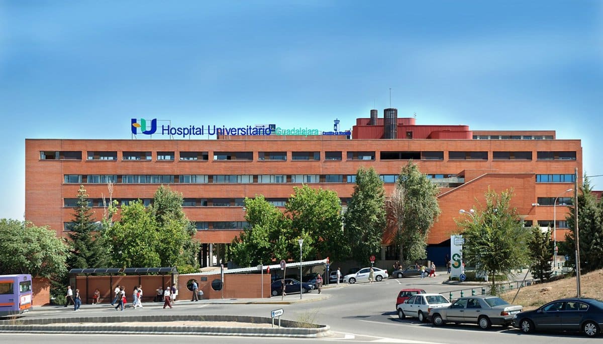 Una salida de vía en Cifuentes se salda con seis heridos, dos de ellos menores, trasladados todos al hospital