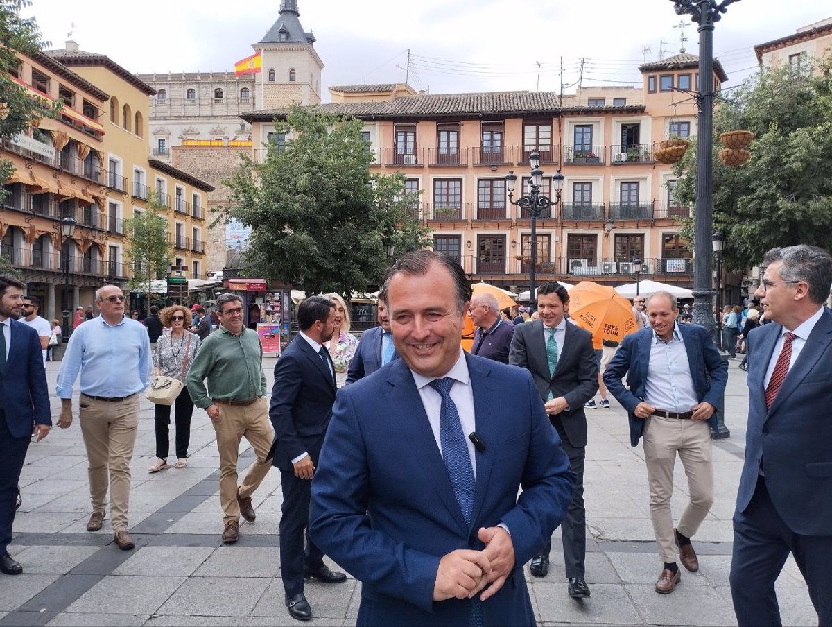 Vox redobla su batalla contra el nuevo Estatuto de C-LM y llevará mociones para rechazarla en todas las instituciones