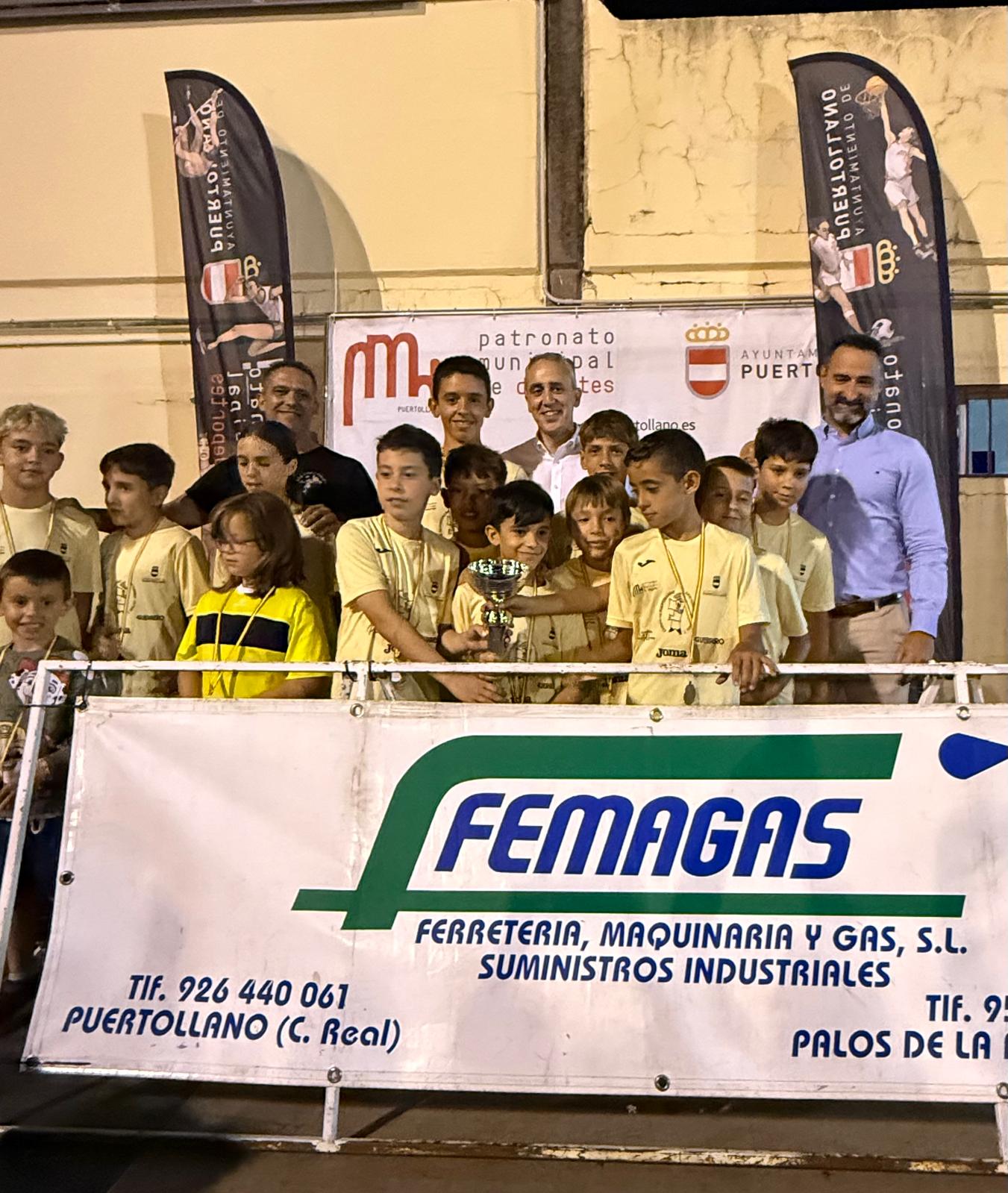 Culminación triunfante del XXVI Torneo Ciudad de Puertollano de Fútbol 7 – Trofeo Femagás con ambiente espectacular 3 Campeón alevín Los Conejos Park