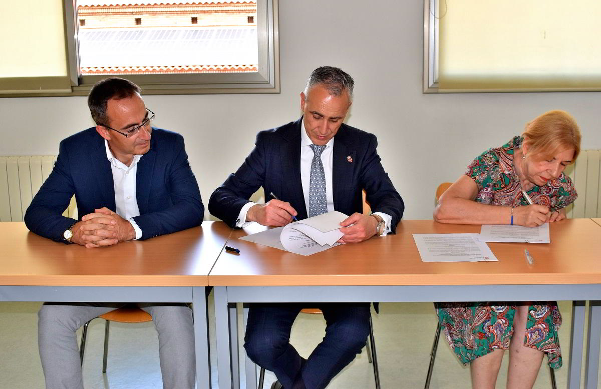 Inyección de 14.000 euros a la dinamización comunitaria: El Ayuntamiento fomenta la participación en los barrios de Fraternidad, Constitución, El Carmen y El Villar 1 Inyección de 14.000 euros a la dinamización comunitaria: El Ayuntamiento fomenta la participación en los barrios de Fraternidad, Constitución, El Carmen y El Villar 1