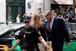 Agudo (PP) siembra dudas por una adjudicación en C-LM a una empresa del 'caso Koldo' y Junta y PSOE piden su dimisión