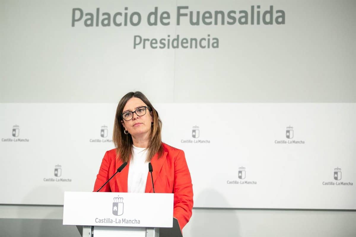 C-LM remarca que el contrato a la empresa del 'caso Ábalos' es de 2017 cuando el exministro no estaba en el Gobierno