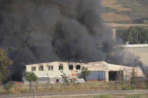 C-LM envía un segundo Es-Alert a pueblos de Guadalajara por un cambio de viento tras el incendio en Azuqueca