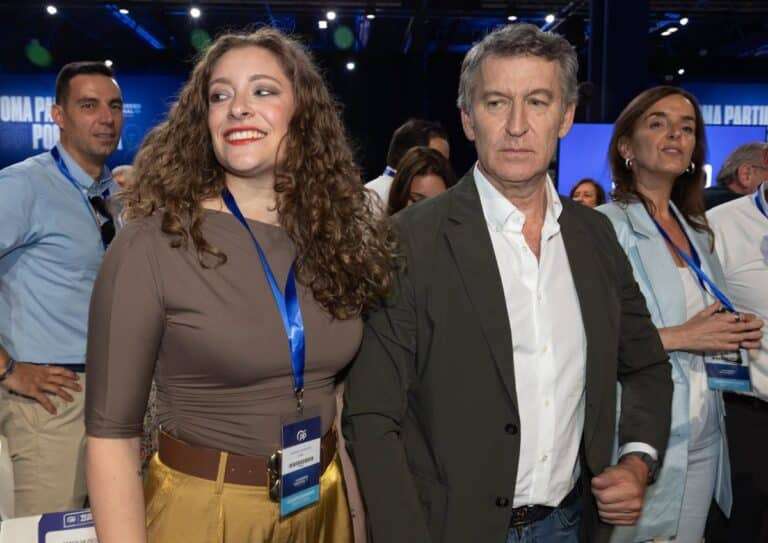 Cargos del PP tachan de "vergüenza" los supuestos comportamientos inadecuados de Salazar (PSOE) con mujeres