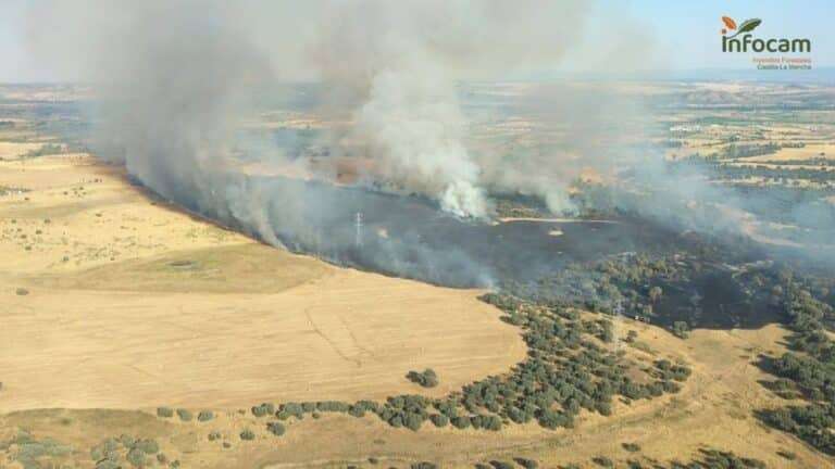 Controlado el fuego iniciado este martes en Calera y Chozas (Toledo)