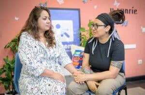 Cynthia y Liliana, el relato de dos mujeres juzgadas por casarse que lograron un refugio para su amor en Sigüenza