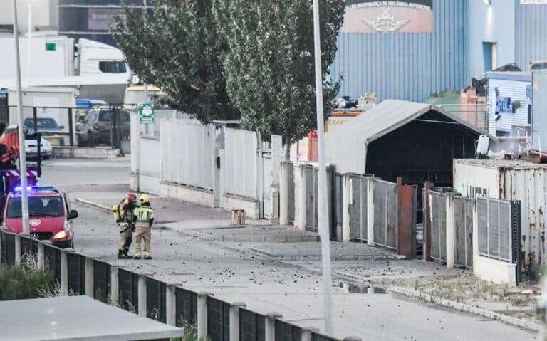 Desactivan recomendaciones para Alcalá y Meco (Madrid) por el incendio de Azuqueca
