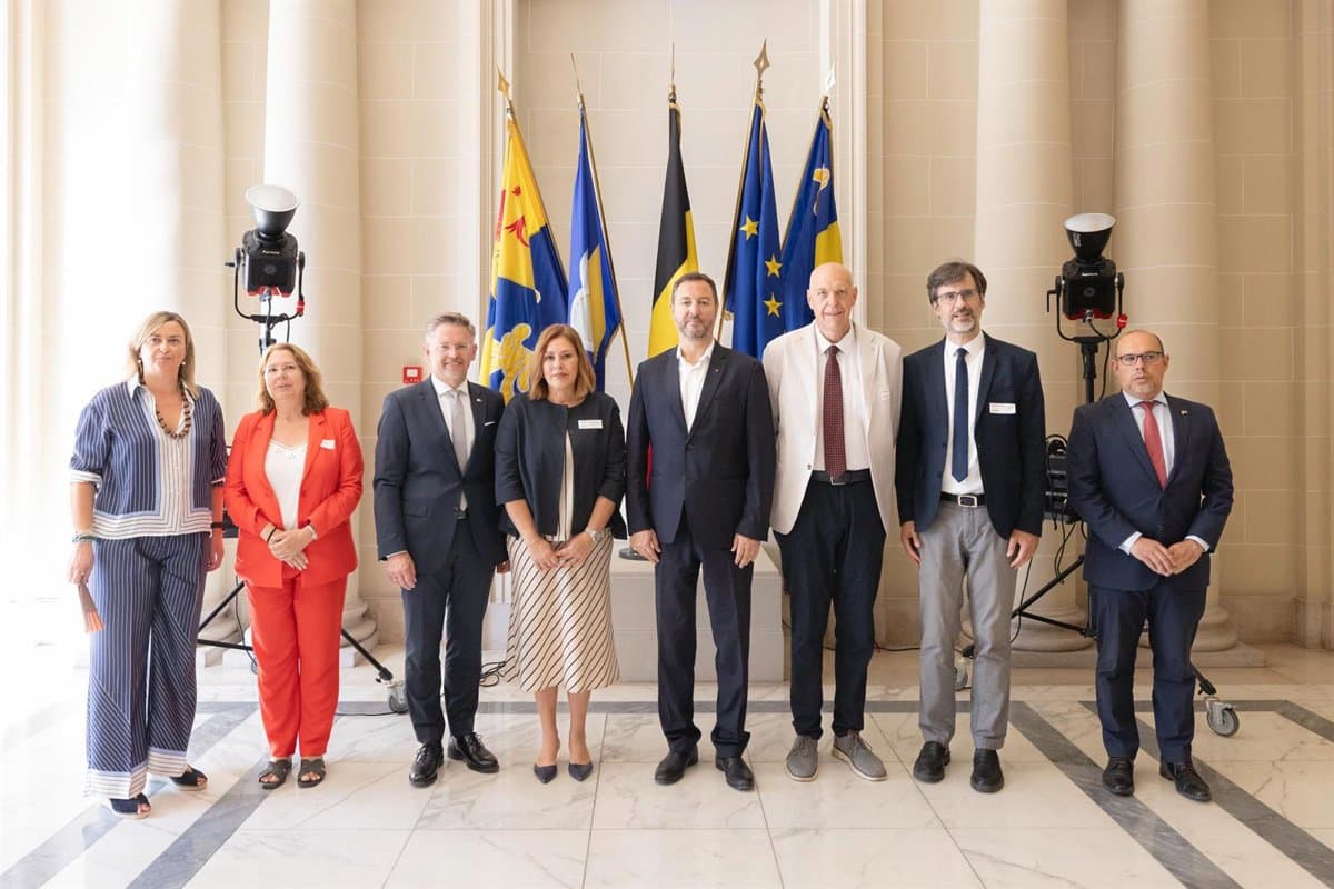Presidente del Parlamento de C-LM pide a la UE blindar la PAC, modernizar regadíos y más medidas contra despoblación