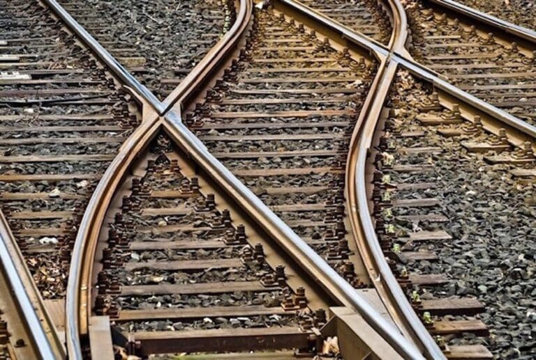 El alcalde de Toledo pide a Adif y Renfe que piensen en la gente y lamenta "la falta de responsabilidad" tras la avería