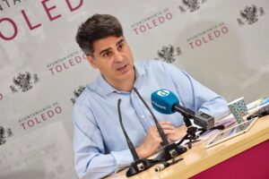 Ayuntamiento de Toledo, sobre el choque Page-Puente: "Sería el colmo que por una enemistad la ciudad perdiese el AVE"