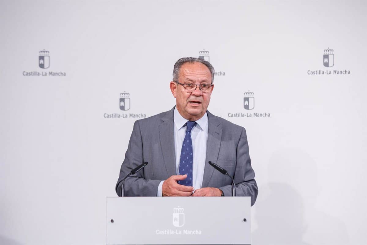 Consejero Hacienda de C-LM rechaza la idea de Juanma Moreno de hacer un frente común de las CCAA contra "cupo catalán"