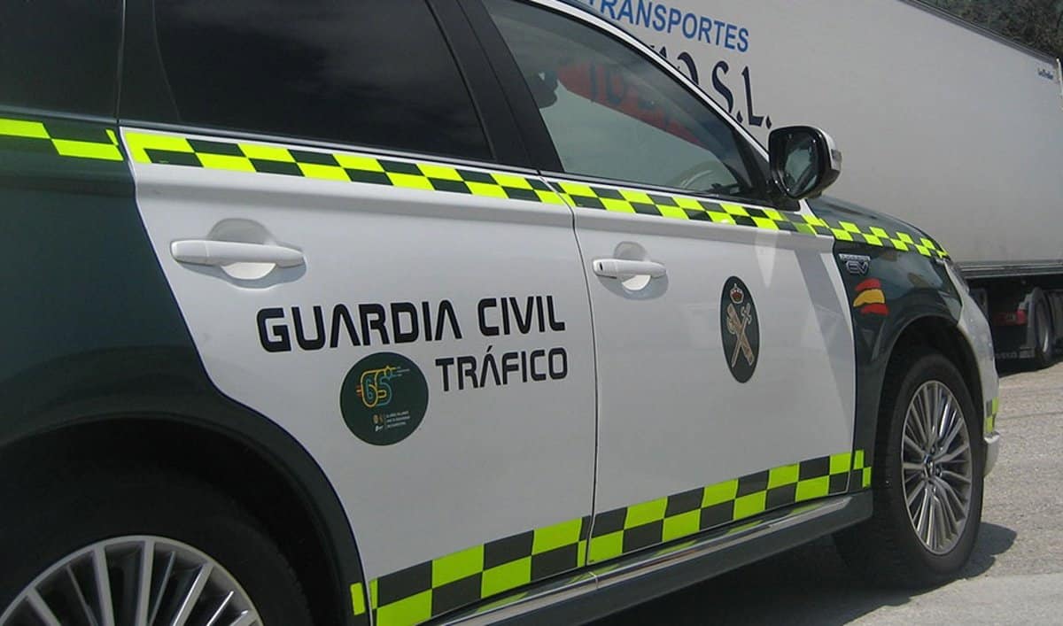 El vuelco de un camión corta la A-2 en sentido Zaragoza a la altura de Gajanejos (Guadalajara)