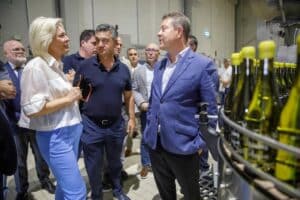 García-Page inaugura las nuevas instalaciones del Grupo García Pérez en Casas Ibáñez (Albacete)