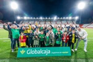 Globalcaja ofrece dos abonos del Albacete Balompié por el traslado de nómina en su renovación de acuerdo con el club