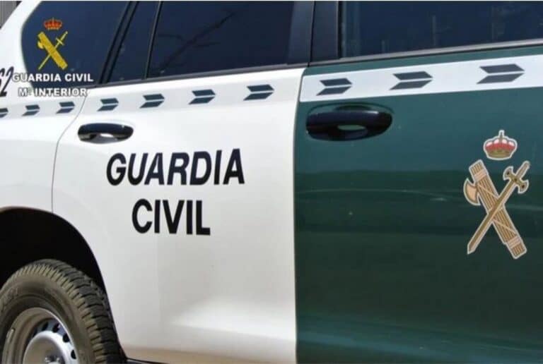 Investigan a una persona por vender cachorros con amputación de rabo sin justificación veterinaria en Cuenca