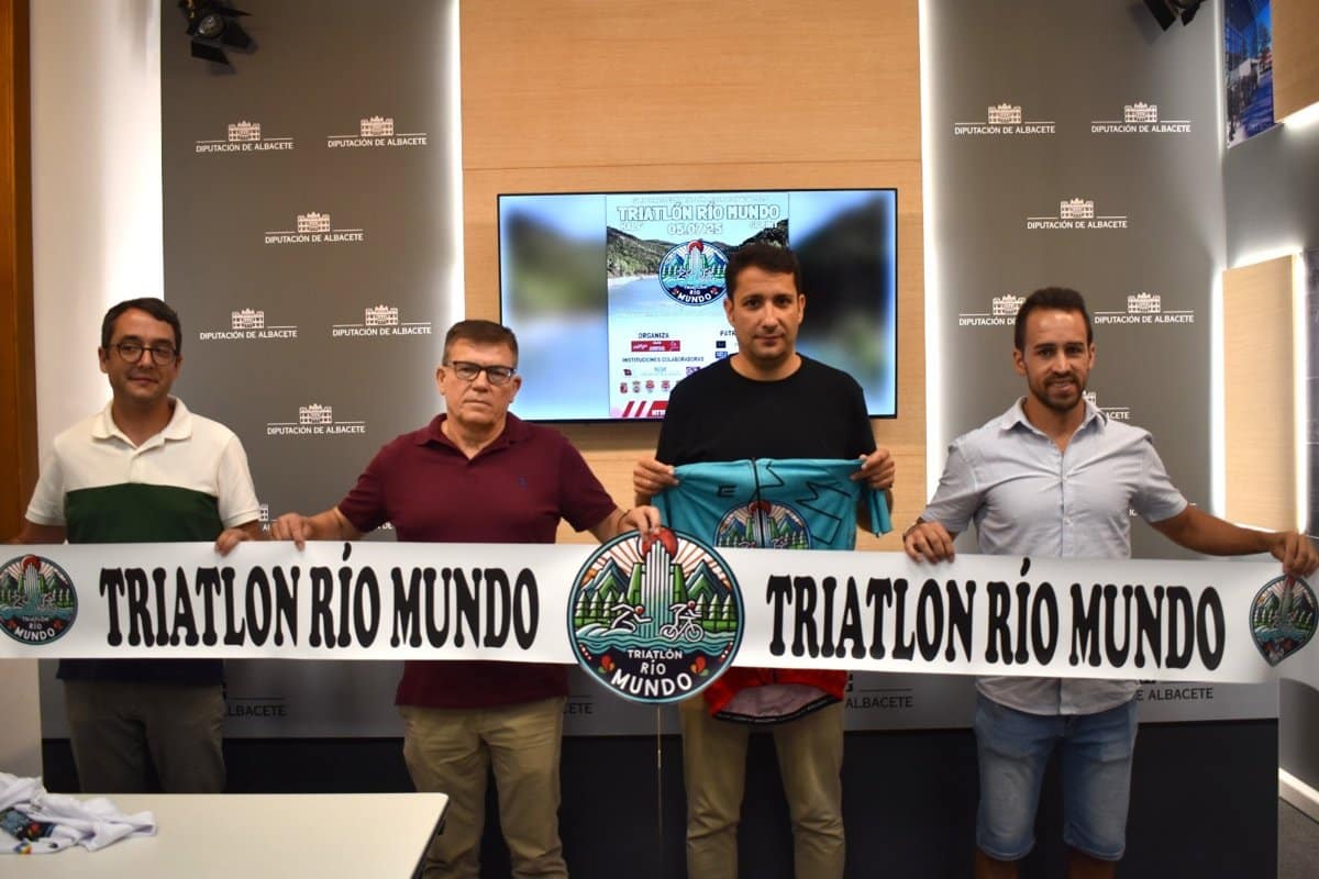 La Sierra de Alcaraz acogerá este sábado el I Triatlón Río Mundo, "el más largo y duro" de Castilla-La Mancha