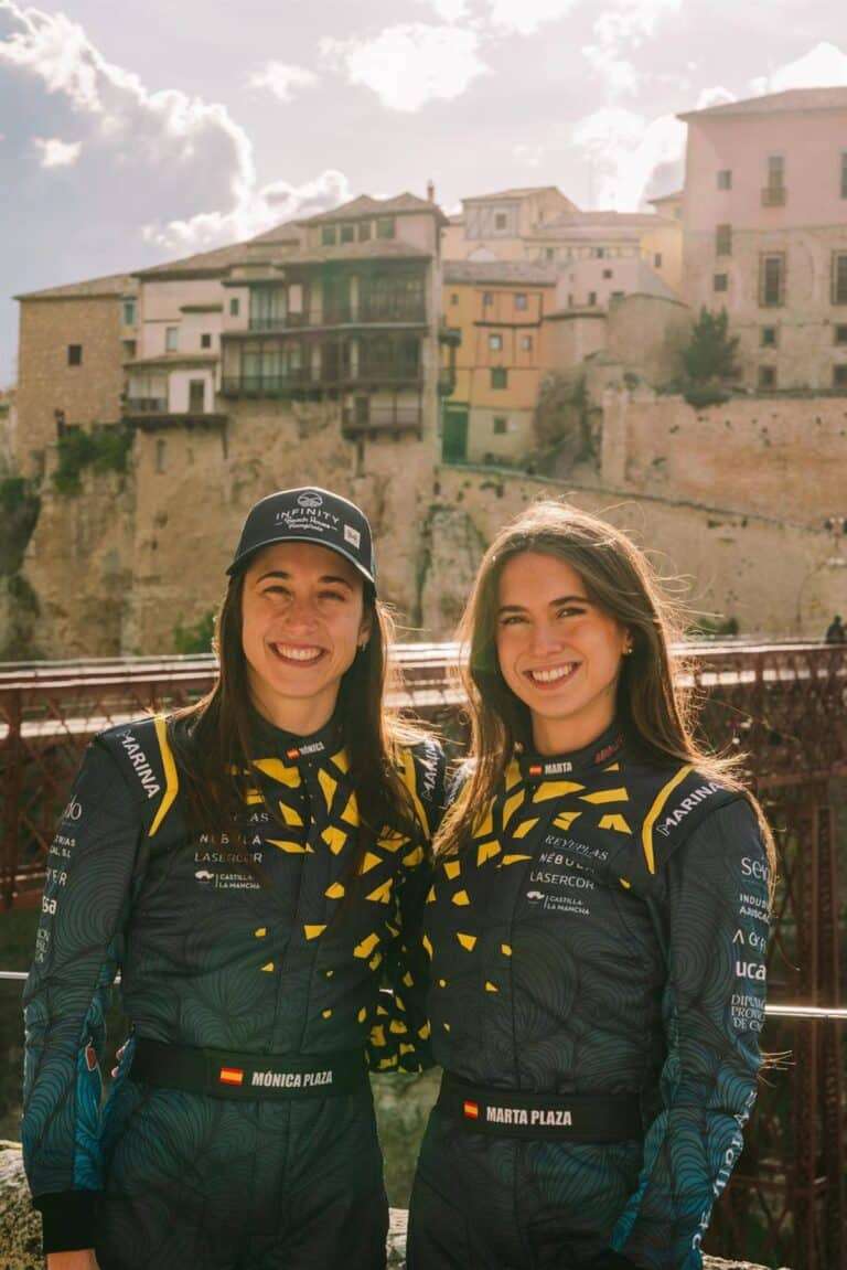 Las pilotos y hermanas Mónica y Marta Plaza, pregoneras de la Feria y Fiestas de San Julián de Cuenca