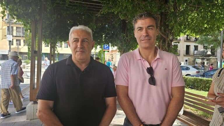 Nueva campaña para abordar el problema de los excrementos de las mascotas en Guadalajara