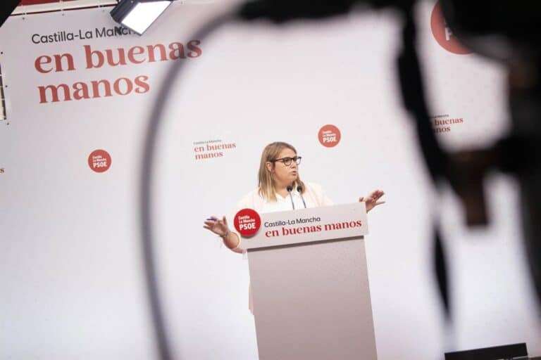 PSOE C-LM insta a Núñez a romper con Vox en ayuntamientos y diputaciones después de su petición de deportar inmigrantes