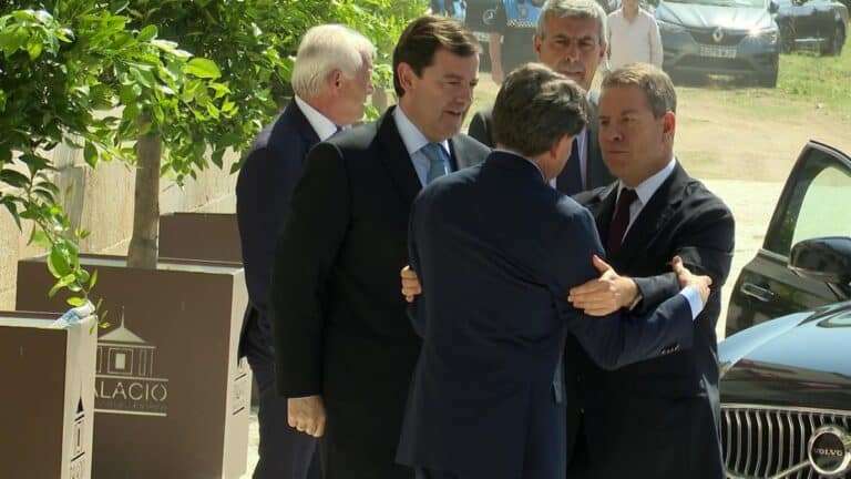 Page respalda medidas contra la corrupción y defiende que "todo el mundo es limpio hasta que se demuestre lo contrario"