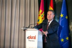 Page se alinea con Moncloa y anuncia una subida salarial a funcionarios del 0,5% con carárcter retroactivo a 1 de enero