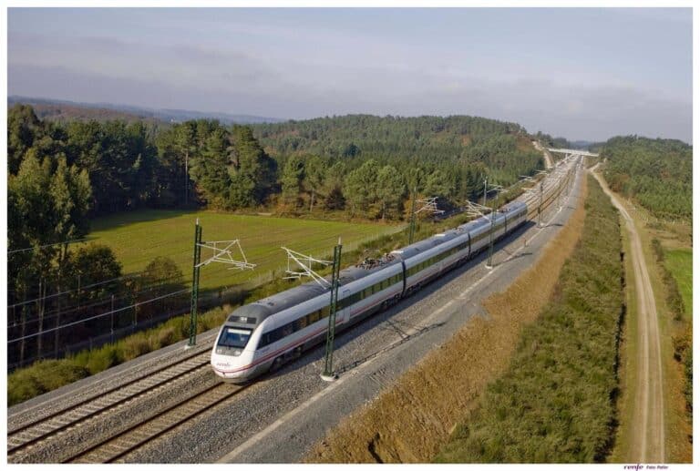 Renfe suspende toda la circulación de trenes en Cataluña por las lluvias, incluida la Alta Velocidad con Andalucía